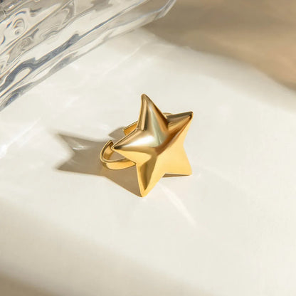 Bold Star-Shaped Ring, A Statement Piece for the Fashion-Forward
